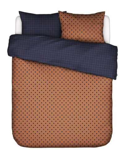 Se billigt tilbud på Turn Over Hazel 140x220 sengetøj! Udsalg på Covers And Co - Spar op til 63% - Hurtig levering - Varenummer: CADEC-550516-100dk-004.
