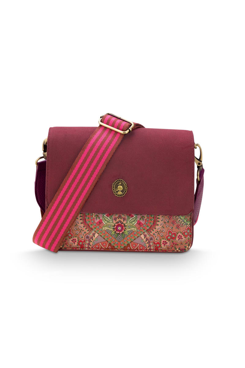 Produktbillede af Fenna Cross Body Bag Small Jabali Red 19x6x16cm på tilbud i høj kvalitet