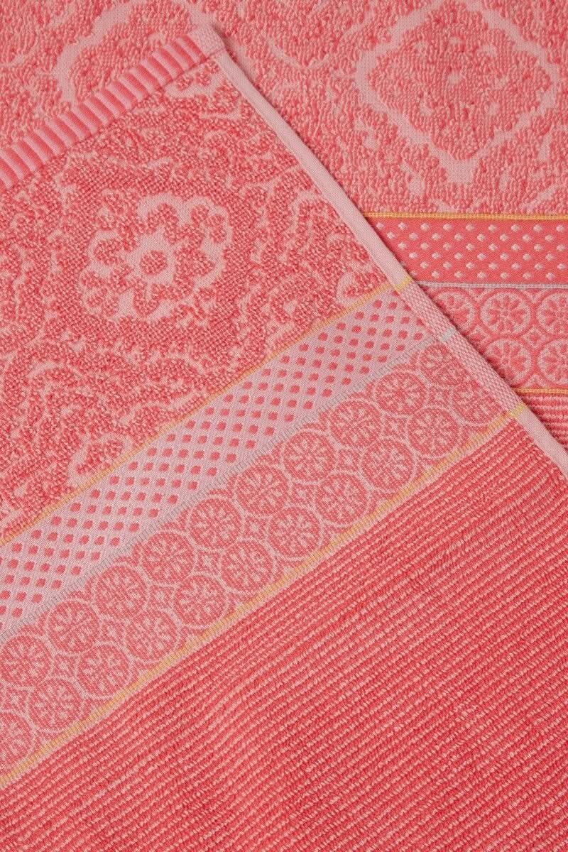 Se billigt tilbud på Pip Studio Soft Zellige Coral 55x100! Udsalg på håndklæder - Spar op til 67%. Hurtig levering (1-2 hverdage) & billig fragt. Over 1354 brands på udsalg.
