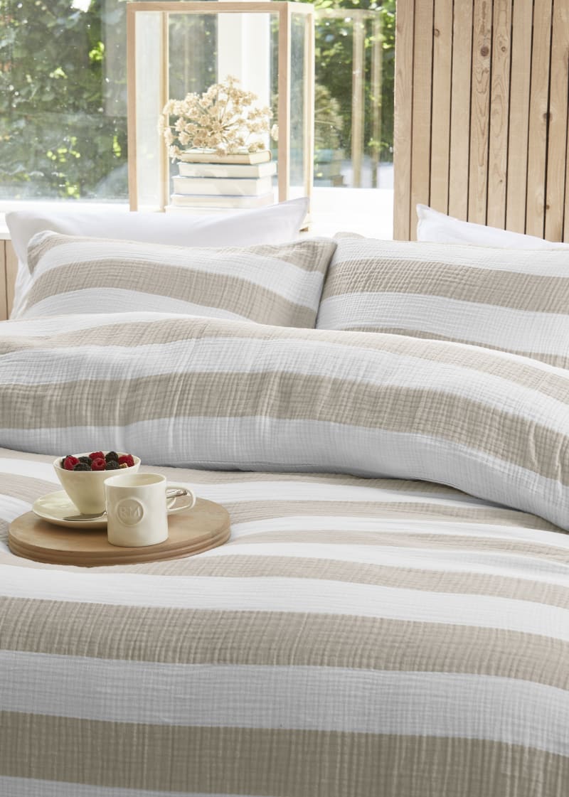 Produktbillede af Riviera Maison Duvet Cover Striped Sand 140x200/60x63 cm på tilbud i høj kvalitet