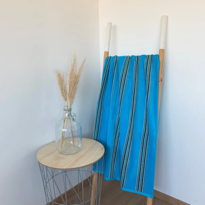 Produktbillede af Fransk Milonga strandhåndklæde Turkis 90x170cm på tilbud i høj kvalitet