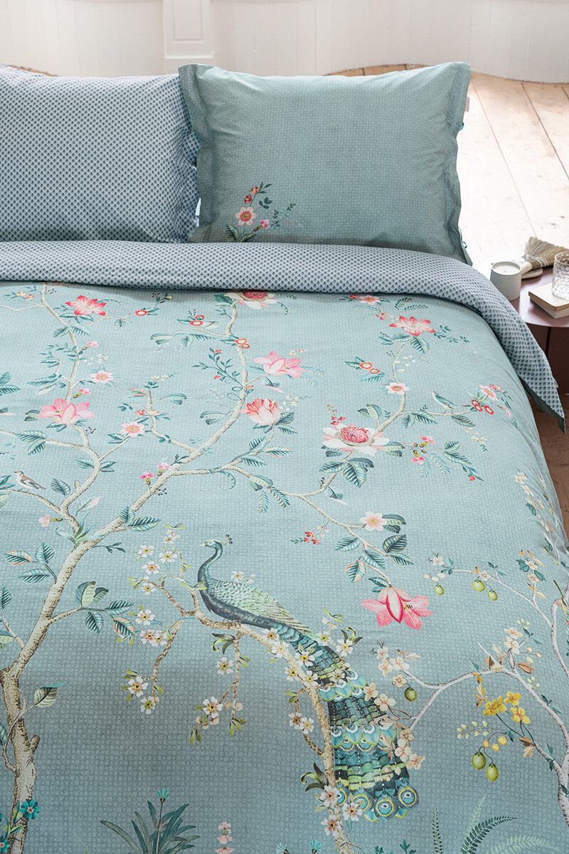 Produktbillede af Pip Studio Okinawa blue-140 x 220 cm & 1 stk. pude 60 x 63 cm på tilbud i høj kvalitet