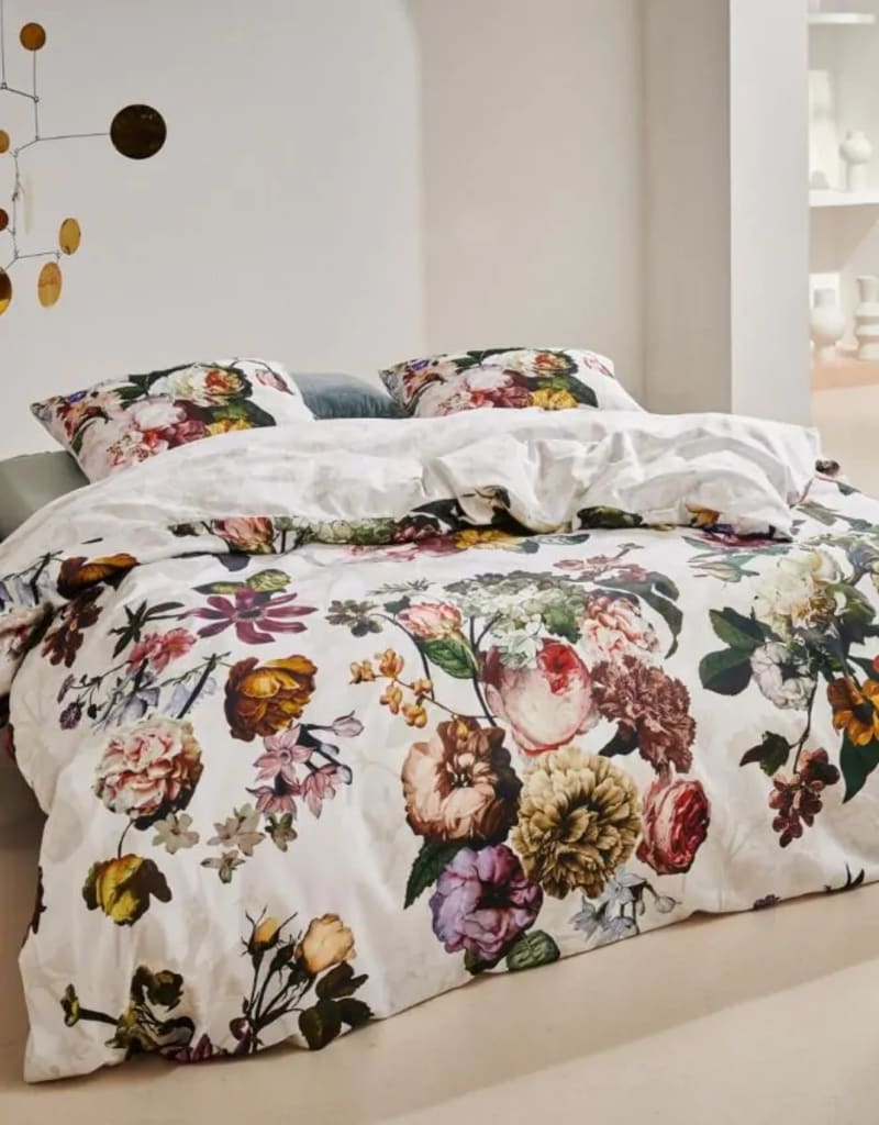 Essenza sengetøj Fleur Ecru - 200 x 200 + 2 stk. 60 x 63