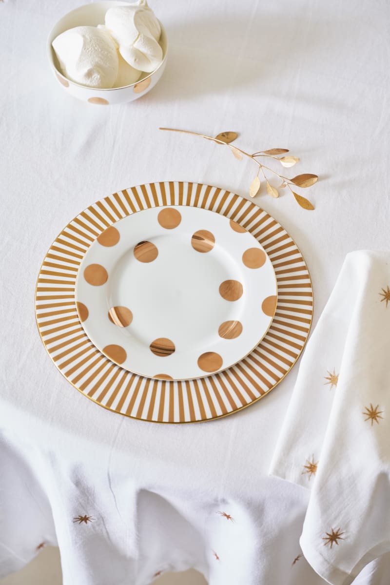 Set/2 Plate Dot Delight White-Gold 23cm 2 stk pakke