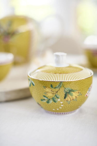 Se tilbud på Sugar Bowl La Majorelle Yellow 300ml! Billigt udsalg på Pip Studio. Køb online nu! Hurtig levering, billig fragt. Varenummer: CADEC-51.008.043. Spar op til 67%.