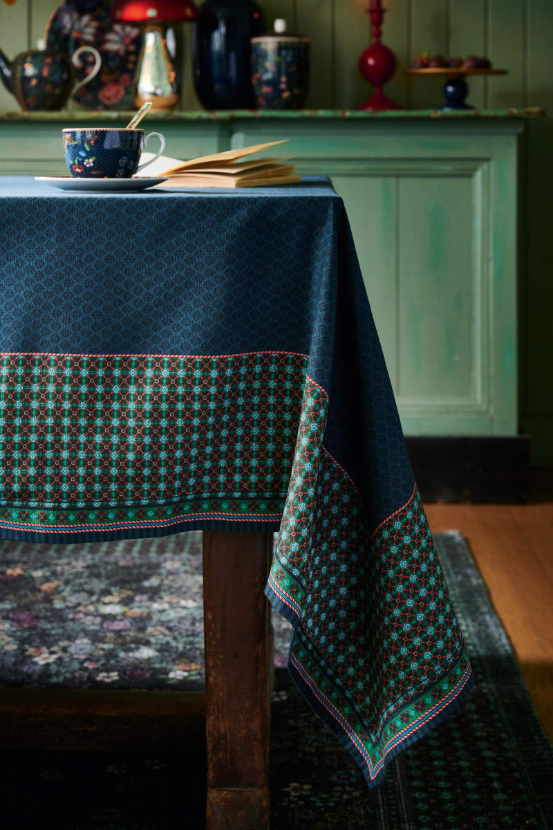 Produktbillede af Table Cloth Berry Blues Blue 50x150 cm på tilbud i høj kvalitet