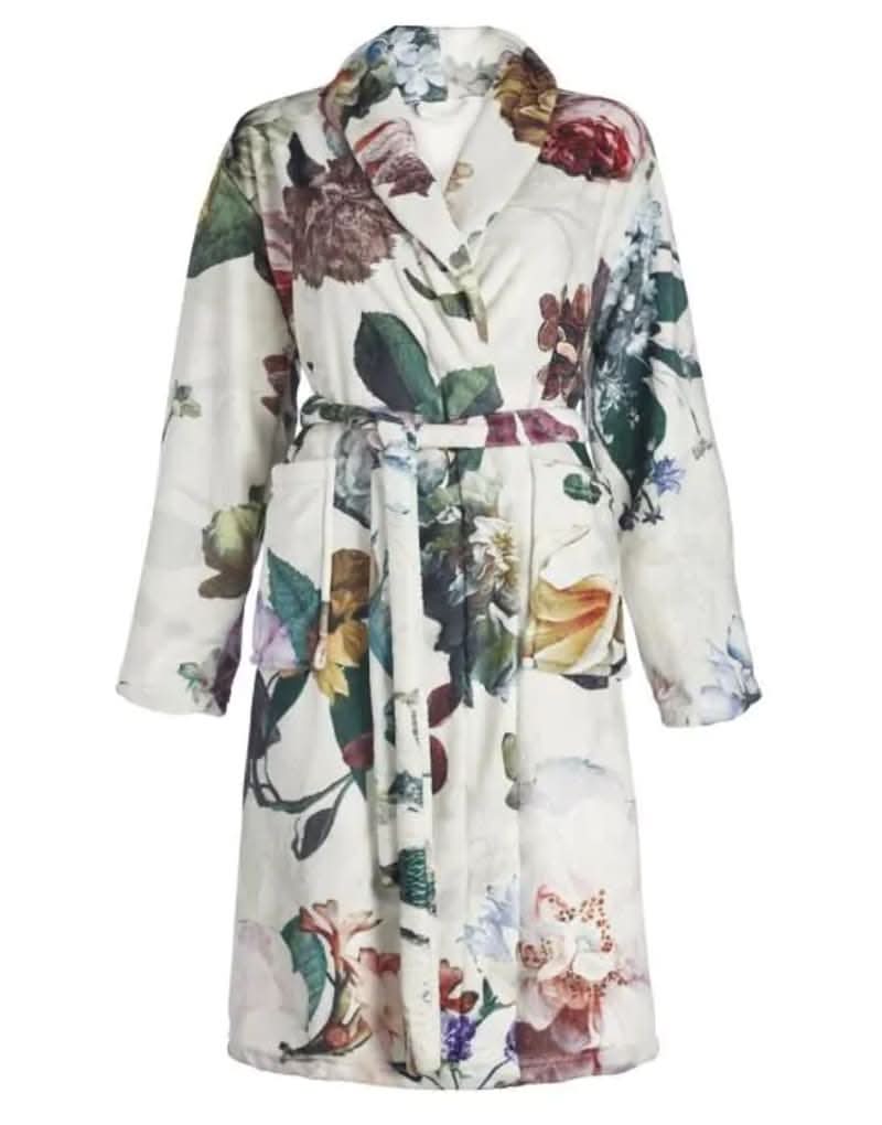 Se S Fleur badekåbe Ecru 100% polyester til billige priser! Udsalg og tilbud online. Hurtig levering, billig fragt. Varenummer: CADEC-401055-300-002. Over 1354 design mærker på udsalg.