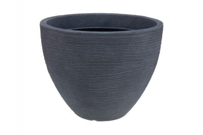 Plastkrukke m/riller - Ø:40|H:31 cm - Grå ❤ Stort online udvalg i Havemøbelland ❤ Billig fragt og hurtig levering 2 - 5 hverdage ❤ Varenummer: HML-DK3194 / Ean: '8718158982643 på lager - Udsalg på DIVER> Planter og plantekrukker Spar op til 64% - Over 312 kendte brands på udsalg
