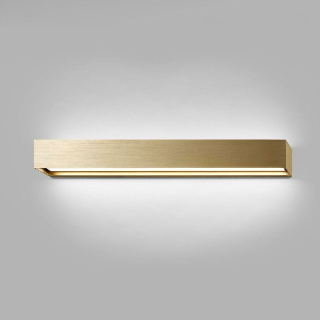 LINEA W3 600 væglampe Brass 2700/3000K LIGHT-POINT