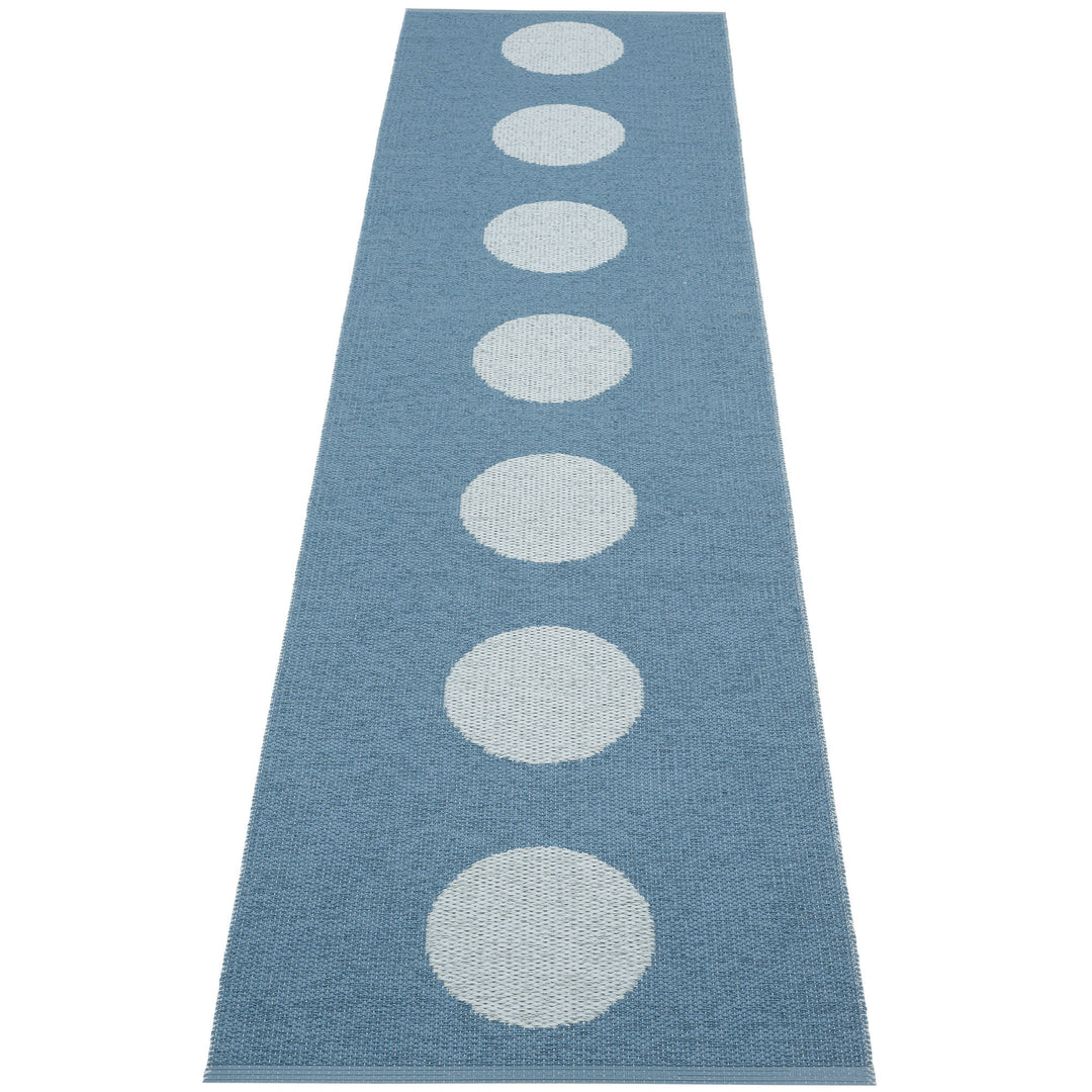 Pappelina Pappelina Vera Pop Tæppe 70x280 cm, river/blue fog – produktfoto (Tæpper)