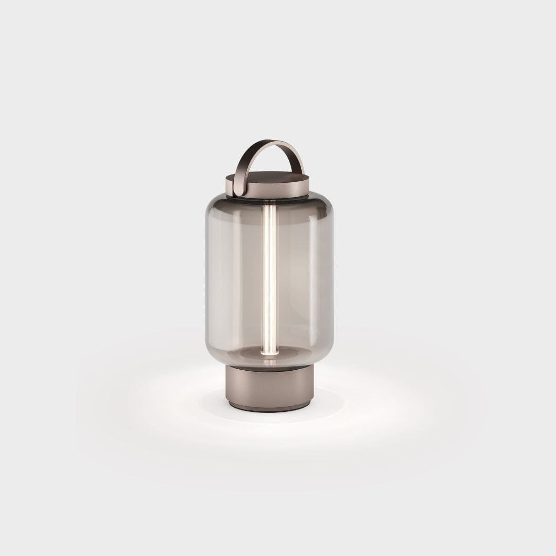 Produktbillede af Qu Lantern Transportabel Lampe Lys Bronze IP44.de i premium kvalitet