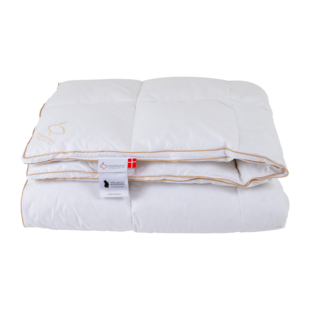 Produktbillede af SVINEDRENGEN varm moskusdyne 140x220 cm på tilbud i høj kvalitet