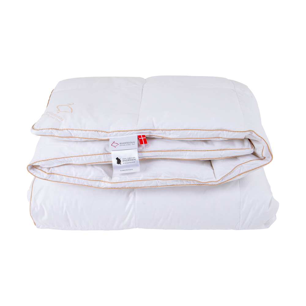 Produktbillede af SVINEDRENGEN varm moskusdyne 200x220 cm på tilbud i høj kvalitet