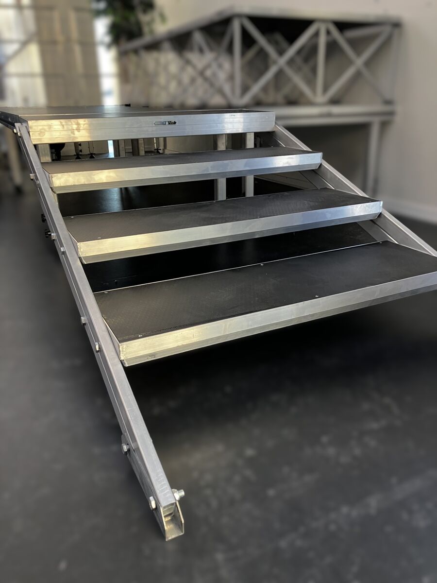 Produktbillede af Trappe til Z-stage Scenemodul 0,6-1,0m på tilbud