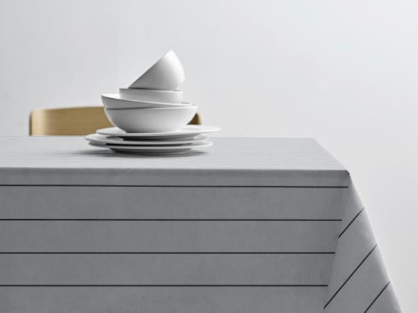 Produktbillede af Södahl Dug 140x270 Line Light Grey/Ash i premium kvalitet