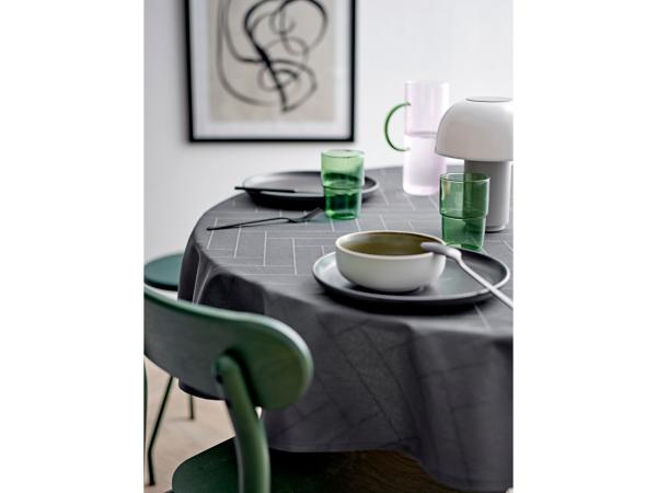 Produktbillede af Södahl Dug 140x320 Tiles Damask Ash i premium kvalitet