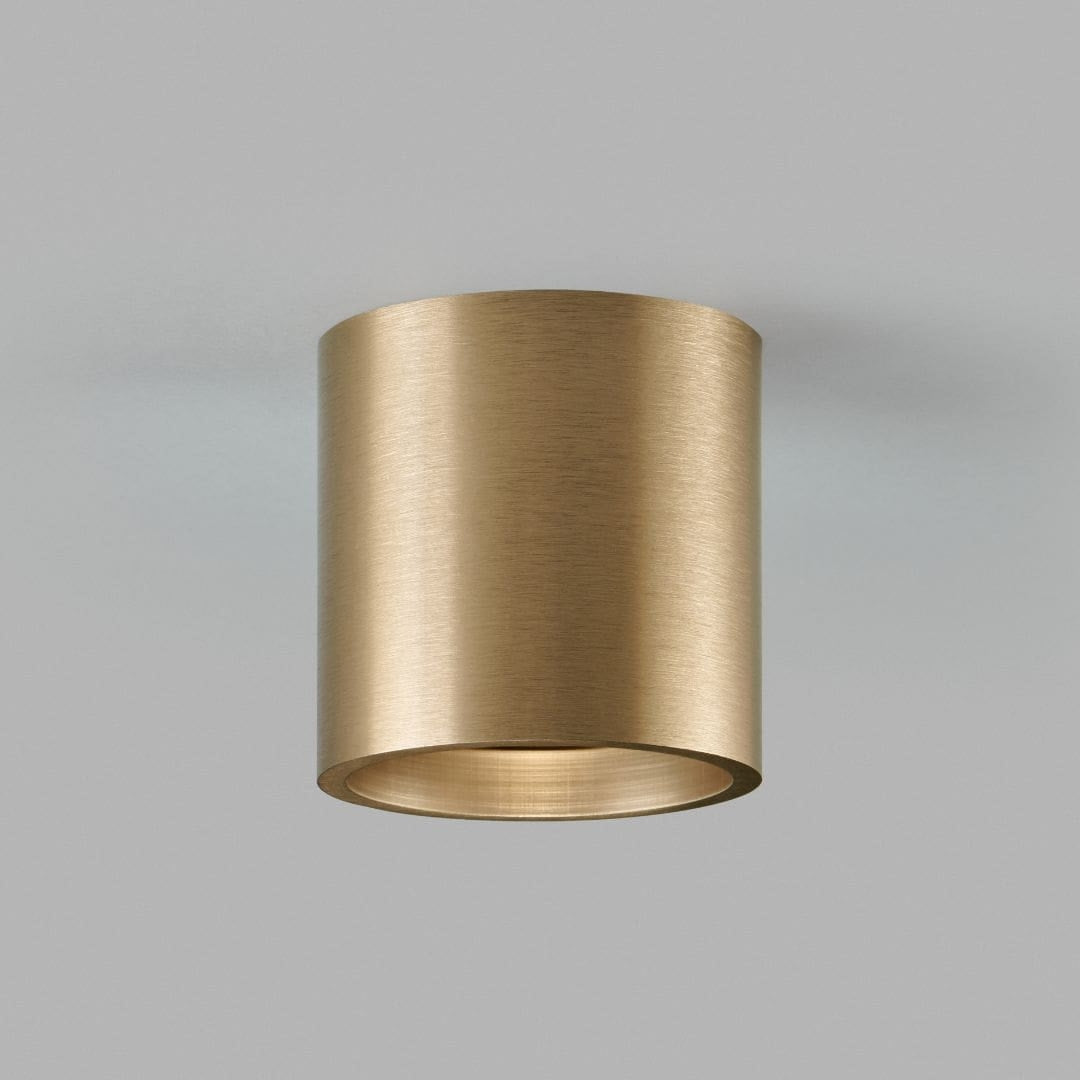 Solo 2 Round Loftlampe Messing 2700K LIGHT-POINT