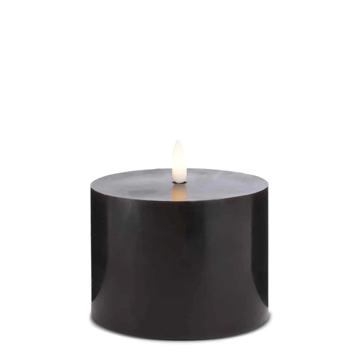 LED Stearinlys 1 stk. ø10 x 10 cm m/3D flamme (flere farver) Sort