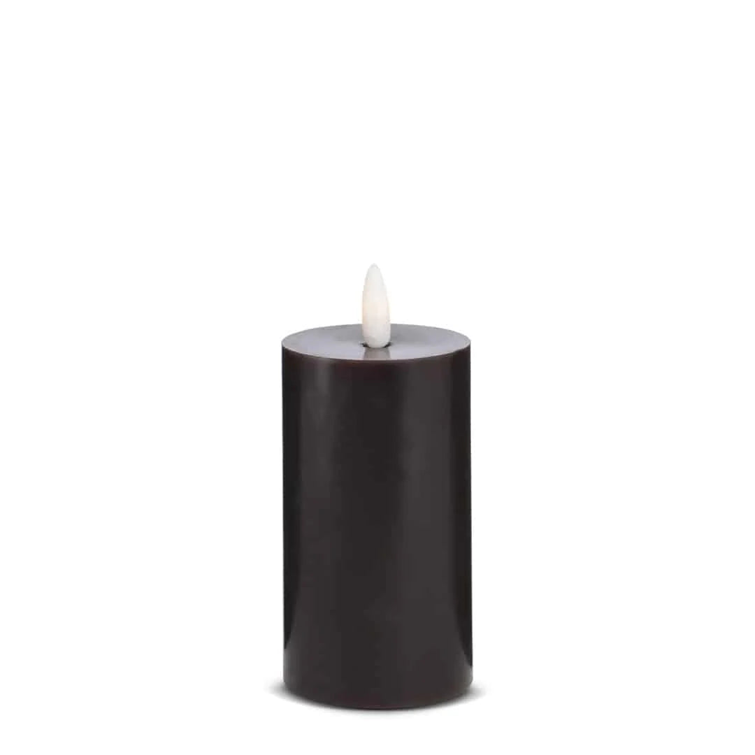 LED Stearinlys 1 stk. ø5,5 x 12,5 cm m/3D flamme (flere farver) Sort