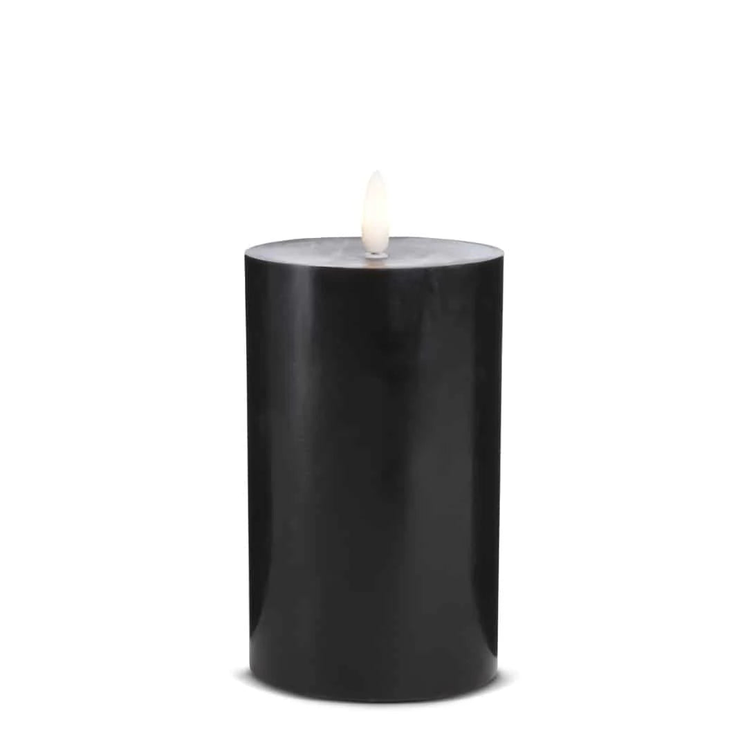 LED Stearinlys 1 stk. ø7,5 x 15 cm m/3D flamme (flere farver) Sort