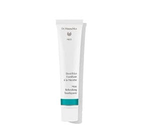 Stort online udvalg i Dr. Hauschka Tandpasta Mint Refreshing 75ml. ❤ Dr. Hauschka ❤ Hurtig levering: 1 - 2 Hverdage og gratis fragt v/køb over 295 kr. GLS til pakkeshop ❤ Varenummer: HG-28313 og barcode / Ean: 4020829069411 på lager - Kæmpe udvalg i Personlig pleje - Over 400 kendte brands på udsalg