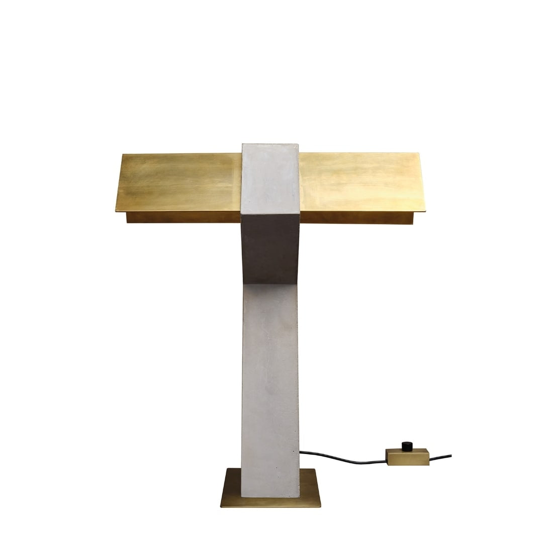 Produktbillede af Tau Bordlampe Messing DCW Editions i premium kvalitet