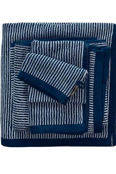 Se billigt tilbud på Marc O'Polo Timeless Stripe Håndklæde Navy - Gæstehåndklæde 30x50. Udsalg på Bolig > Badeværelse > Håndklæder. Spar op til 58%. Hurtig levering: 1-2 hverdage.