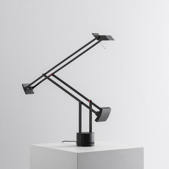 Tizio Bordlampe Sort Artemide