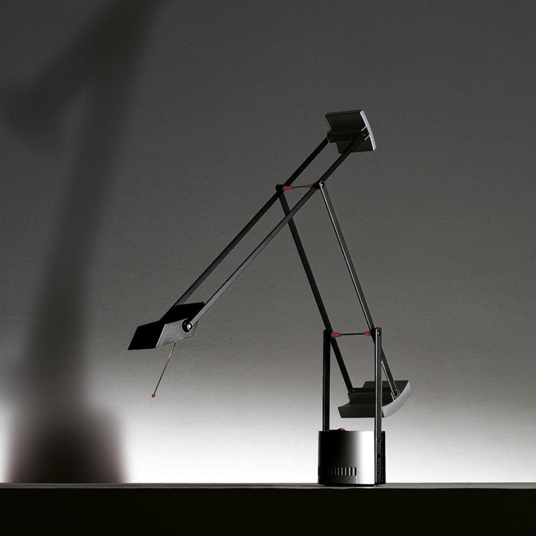 Produktbillede af Tizio Micro Bordlampe Sort Artemide i premium kvalitet
