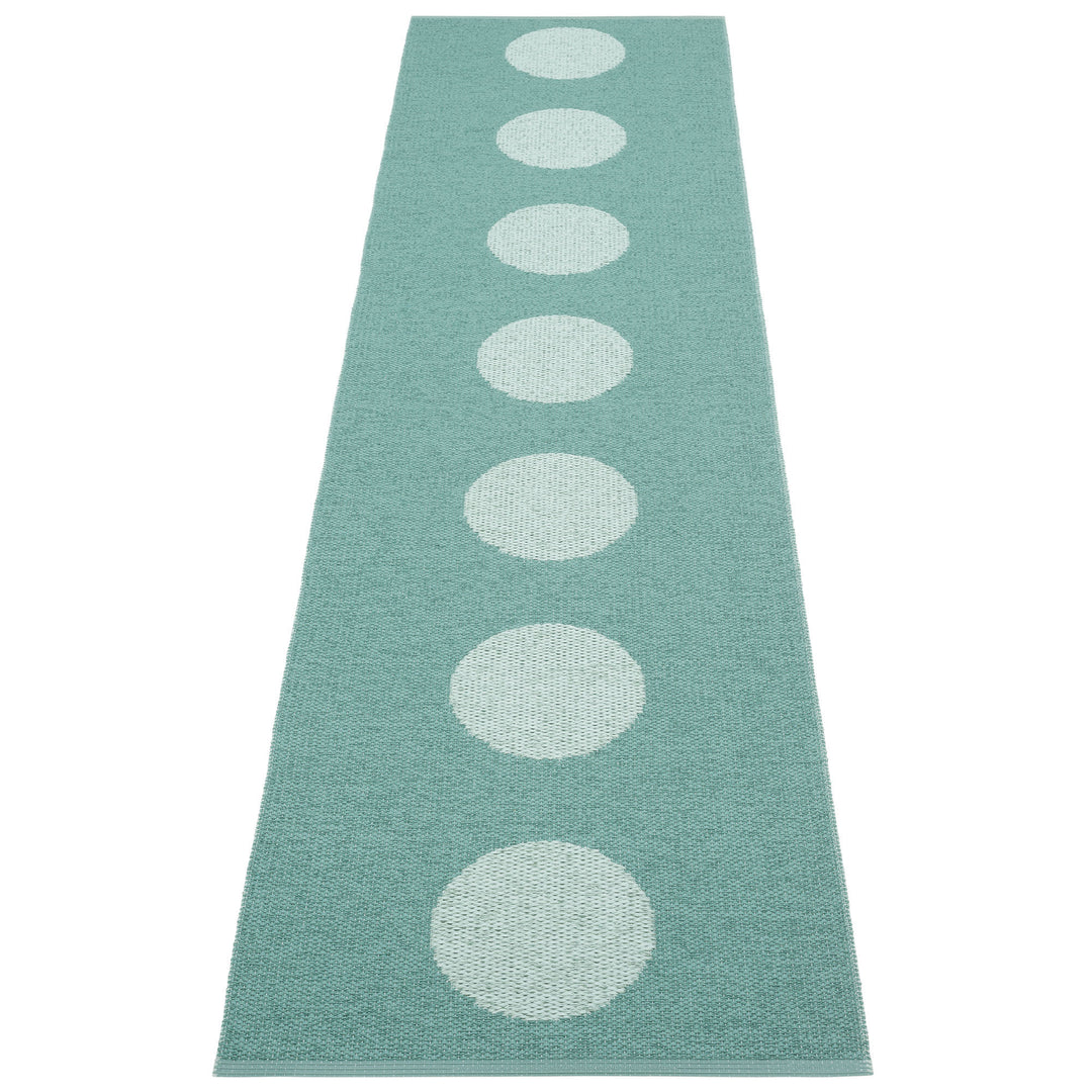 Pappelina Pappelina Vera Pop Tæppe 70x280 cm, jade/turkis – frontbillede (Tæpper)