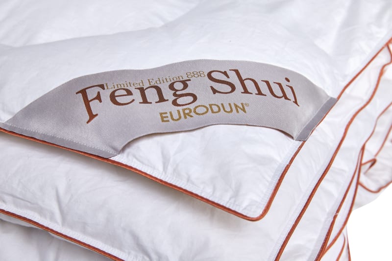 Produktbillede af Feng Shui Vitality Oak Leaves Luksus Vinterdyne med Masurien landgås 140 x 200 på tilbud i høj kvalitet