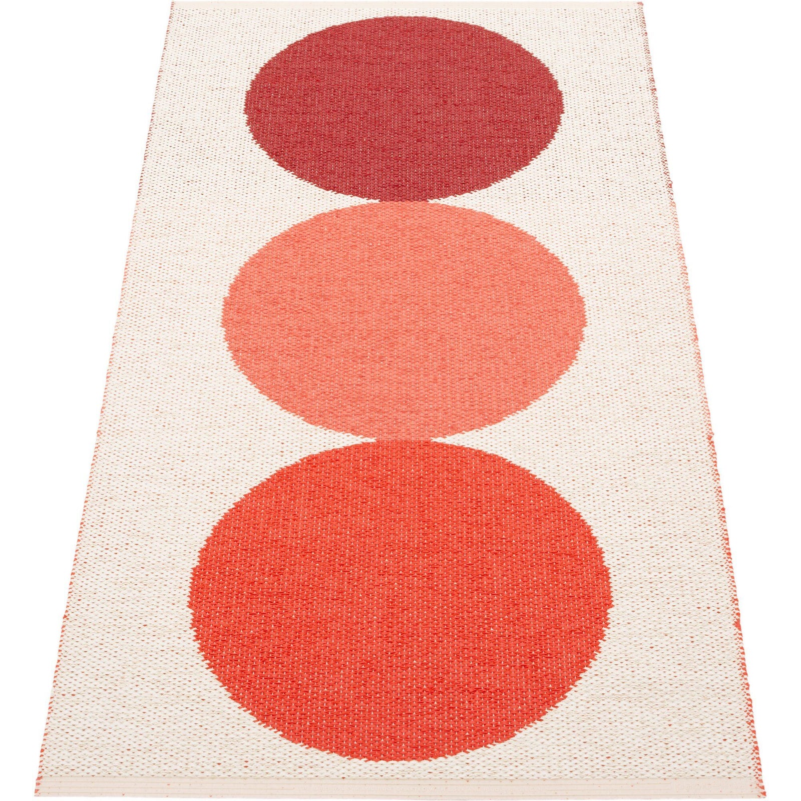 Pappelina Pappelina Otto plasttæppe 70 x 140 cm, berry ❤ billede i brug (Tæpper)