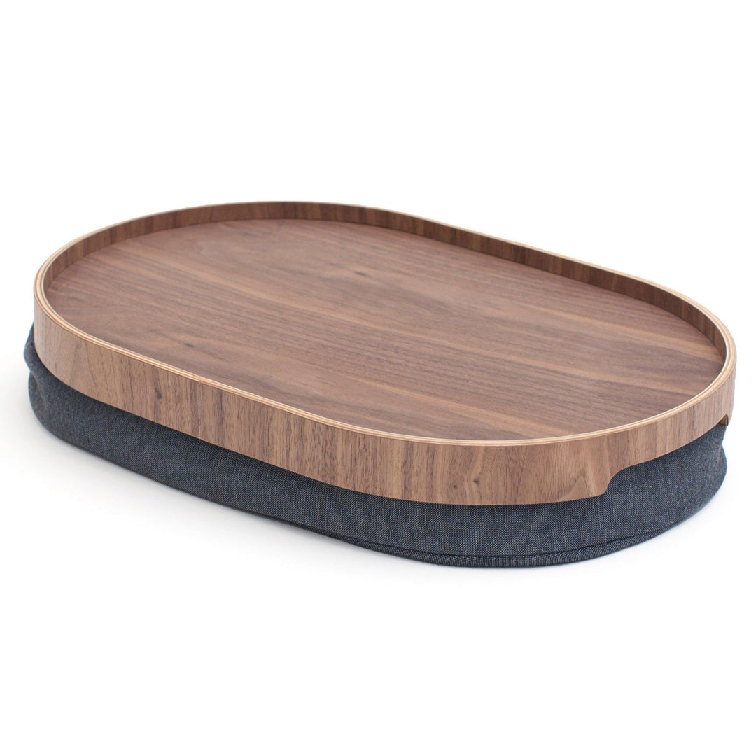 Bosign Bosign CurveLine serveringsbakke anti-slip, medium, valnød – produktvisning (Serveringsbakke)