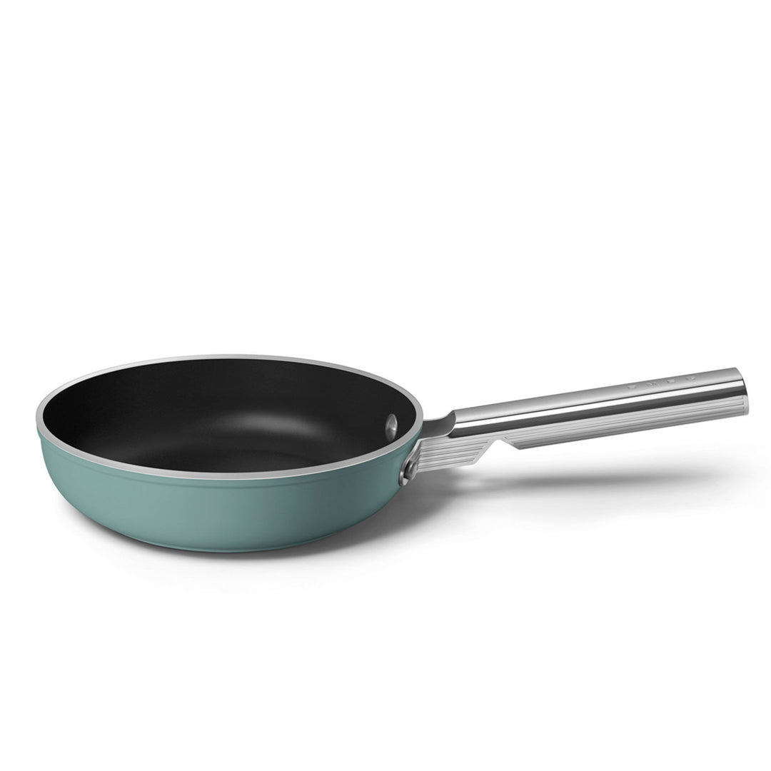 Smeg Smeg Stegepande 20 Øcm, emerald green – vinkelbillede (Stegepander)