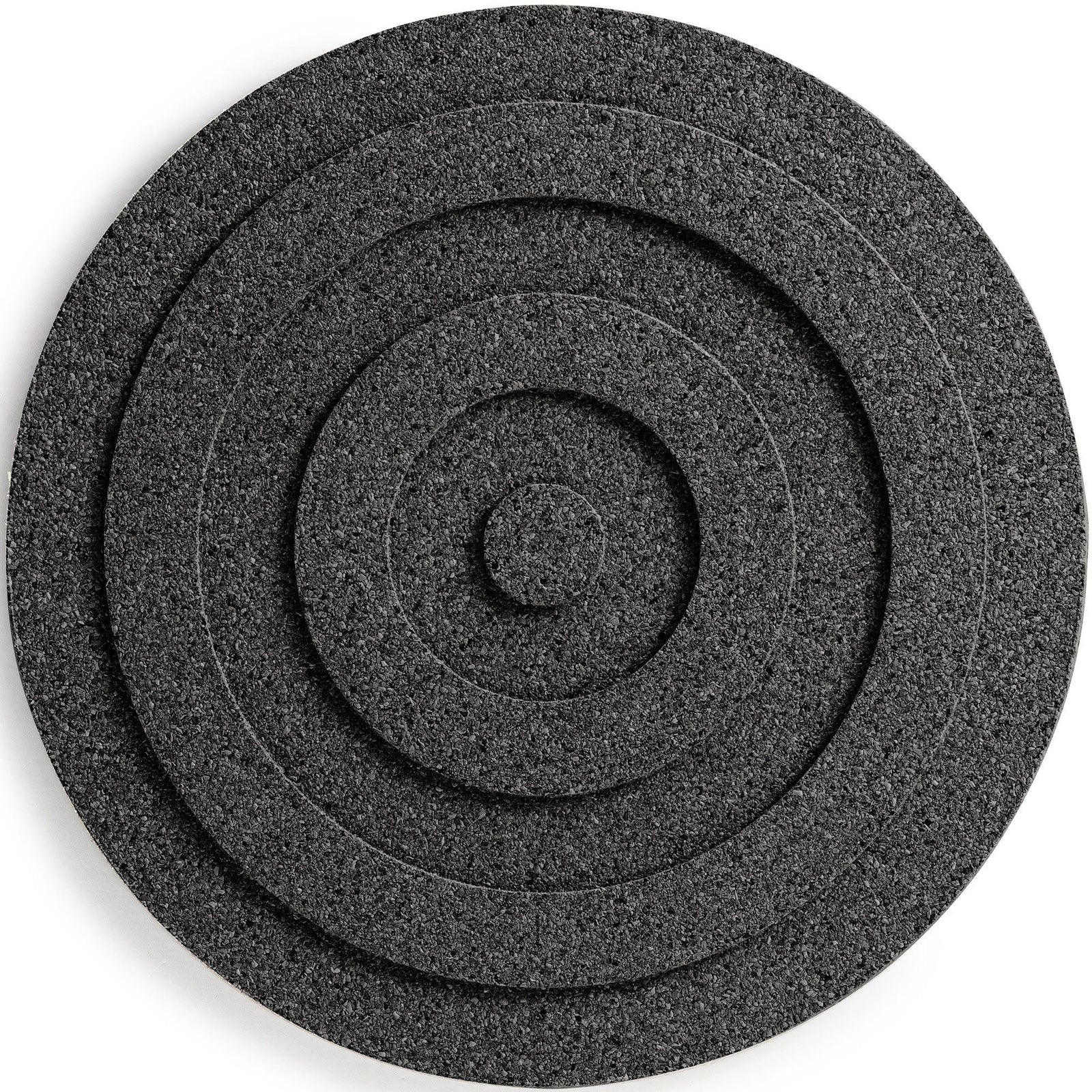 Born in sweden Born in sweden Bordskåner rund 21 cm kork, sort – produktbillede (Grydelåg)