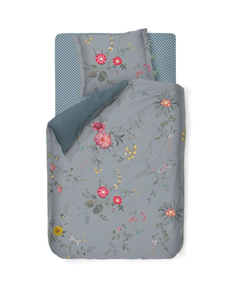 Produktbillede af PIP Fleur Grandeur Blue 140x220 på tilbud i høj kvalitet