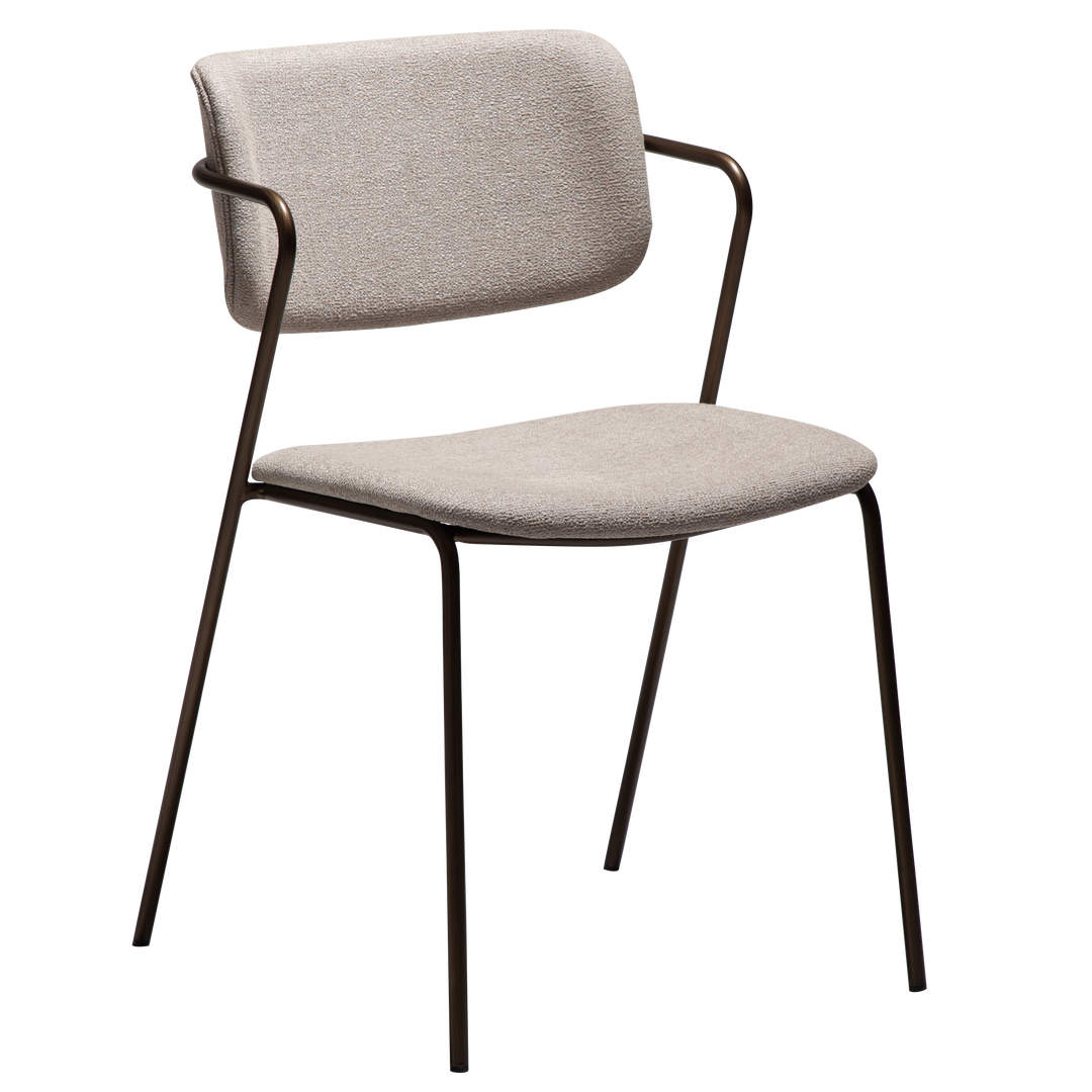 DAN-FORM ZED spisebordsstol Cashmere bouclé stof og antik messing metal
