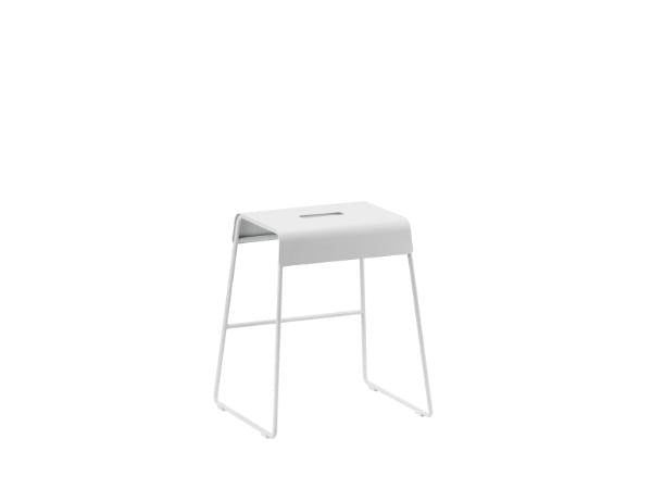 Produktbillede af ZONE Denmark Skammel 45 cm A-Stool Outdoor Soft Grey i premium kvalitet
