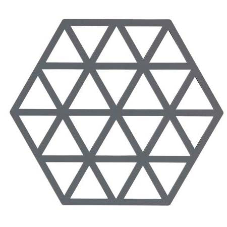 Produktbillede af ZONE Denmark Zone Triangles Bordskåner 16 x 14 x 0,9 cm Cool Grey i premium kvalitet