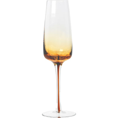 Broste Copenhagen 'Amber' Mundblæst champagneglas - Kitchen One - Køb online på udsalg og tilbud lige nu - Hurtig levering til billige priser via Go with Gozomo