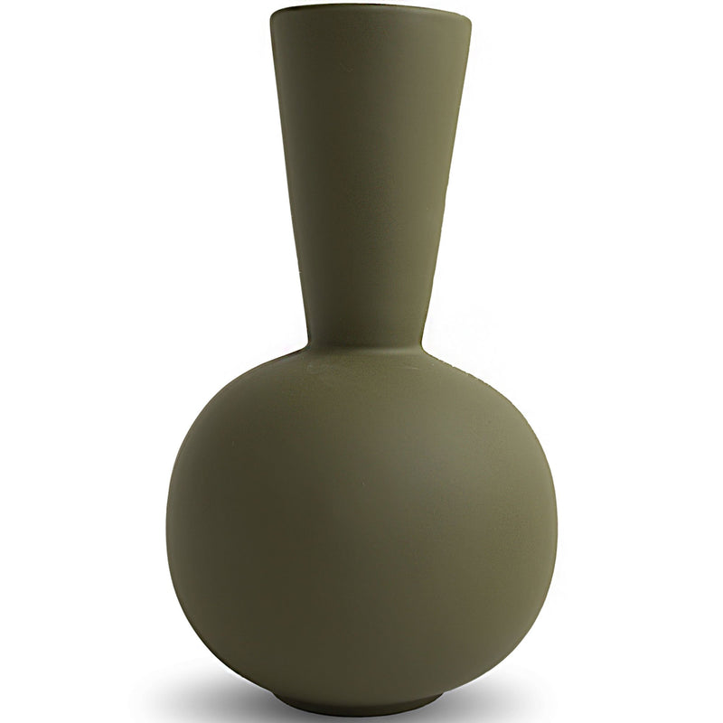 Cooee Design Trumpet vase, 30 cm, oliven - Kitchen One - Køb online på udsalg og tilbud lige nu - Hurtig levering til billige priser via Go with Gozomo