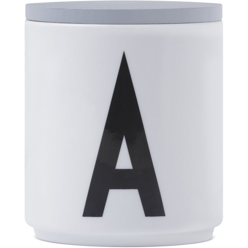 Design Letters Trælåg til porcelænskop, Grå - Kitchen One - Køb online på udsalg og tilbud lige nu - Hurtig levering til billige priser via Go with Gozomo