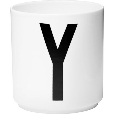 Design Letters Personlig porcelænskop hvid, Y - Kitchen One - Køb online på udsalg og tilbud lige nu - Hurtig levering til billige priser via Go with Gozomo