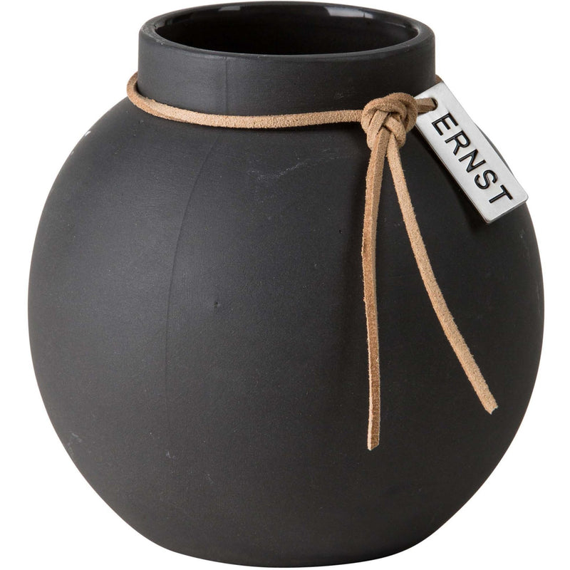 Ernst Vase mørkegrå 10 cm. - Kitchen One - Køb online på udsalg og tilbud lige nu - Hurtig levering til billige priser via Go with Gozomo