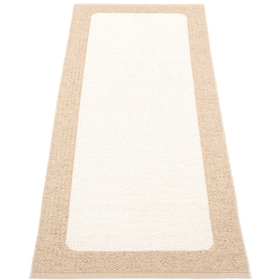 Pappelina Gulvtæppe Ilda, 70 x 180 cm., beige/vanilla - Kitchen One - Køb online på udsalg og tilbud lige nu - Hurtig levering til billige priser via Go with Gozomo