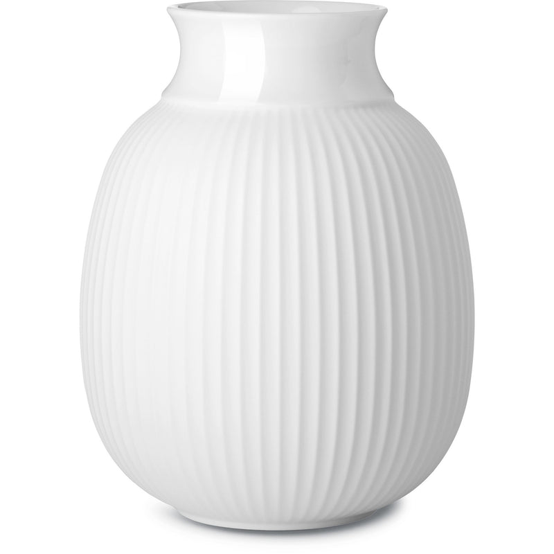 Lyngby Porcelæn Curve vase 17,5 cm. - Kitchen One - Køb online på udsalg og tilbud lige nu - Hurtig levering til billige priser via Go with Gozomo