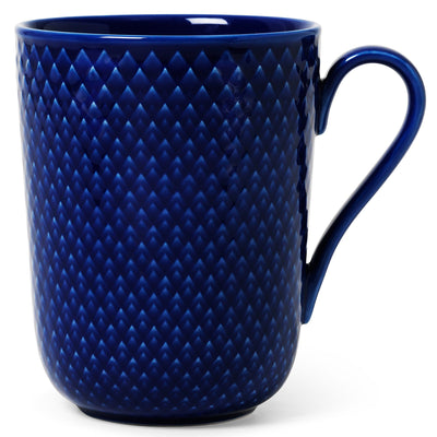 Lyngby Porcelæn Rhombe Color krus med hank 33 cl, mørkeblå - Kitchen One - Køb online på udsalg og tilbud lige nu - Hurtig levering til billige priser via Go with Gozomo