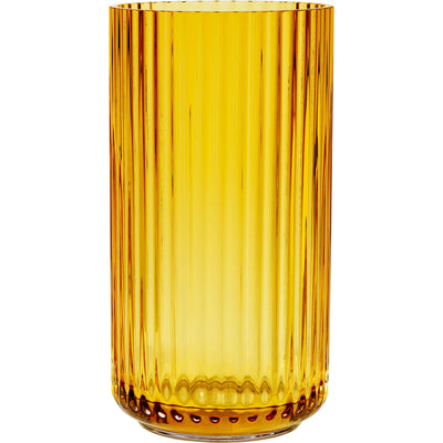 Lyngby Porcelæn Lyngbyvasen 15 cm., glas - amber - Kitchen One - Køb online på udsalg og tilbud lige nu - Hurtig levering til billige priser via Go with Gozomo