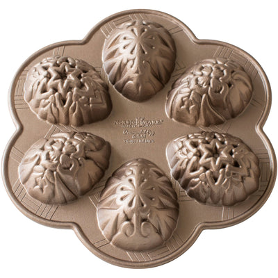 Nordic Ware Ornamental Egg bageform - Kitchen One - Køb online på udsalg og tilbud lige nu - Hurtig levering til billige priser via Go with Gozomo