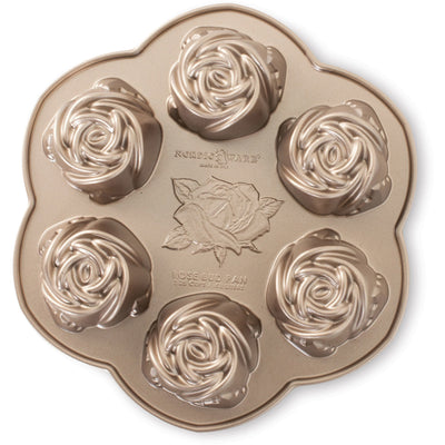 Nordic Ware Rosebud bageform - Kitchen One - Køb online på udsalg og tilbud lige nu - Hurtig levering til billige priser via Go with Gozomo